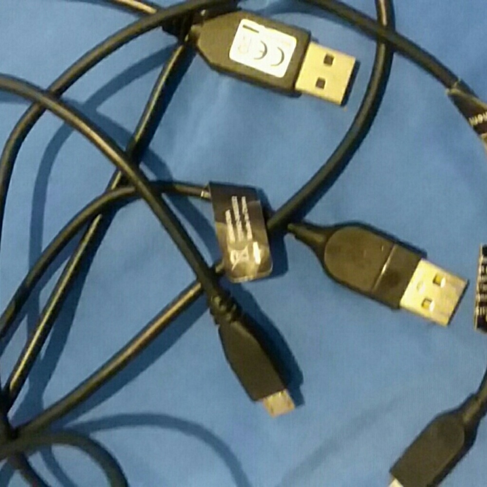 2 Android chargers